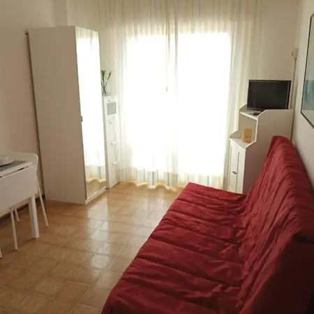 Zenith Aparthotel
